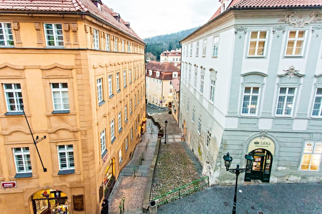 U Zlate Podkovy - At The Golden Horseshoe Prague Exterior photo
